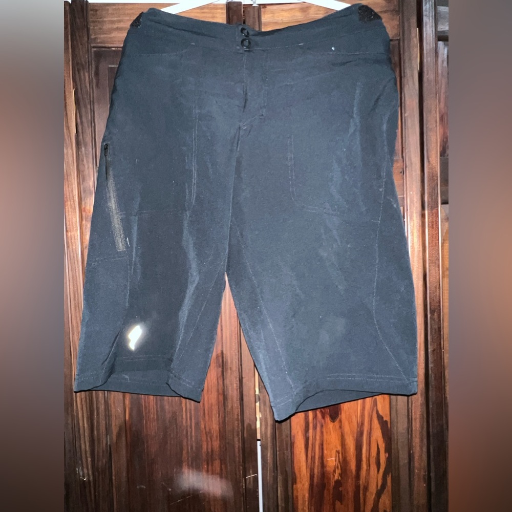 Specialized bike shorts black EUC‎ XL 38